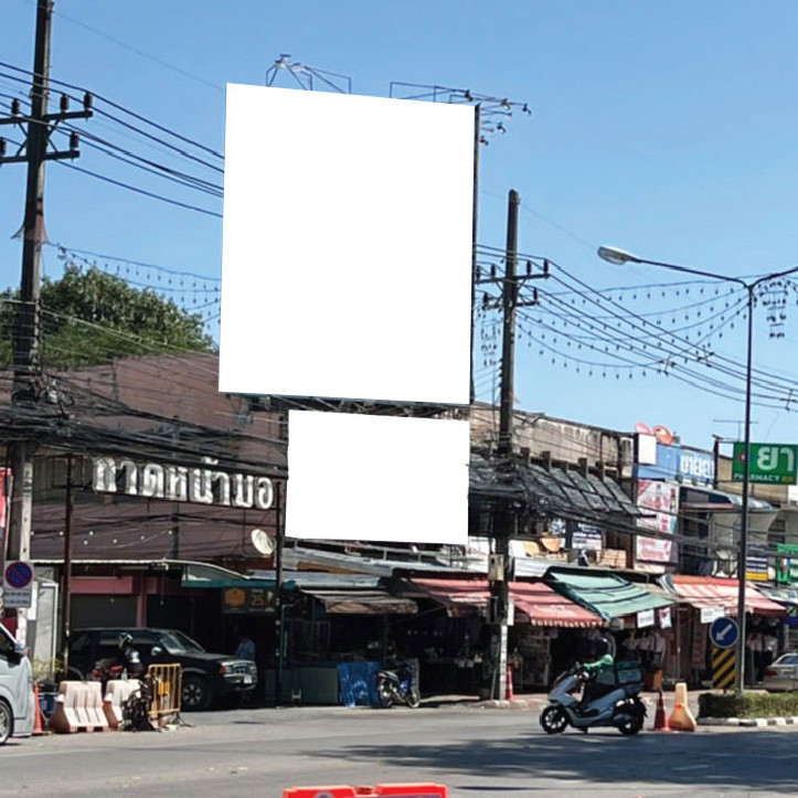 เชียงใหม่ - ทางเข้าตลาดกาดหน้ามอ หน้ามหาวิทยาลัยเชียงใหม่ 2 ป้าย (มุ่งคูเมือง)